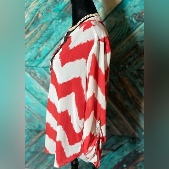 New Directions Orange & White Chevron V-neck Blouse Size Large EPC - Picture 3 of 6